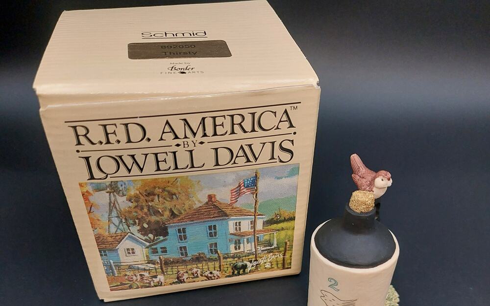 Vintage Lowell Davis Thirsty Figurine 1988 Schmid RFD America Jug Box 892050